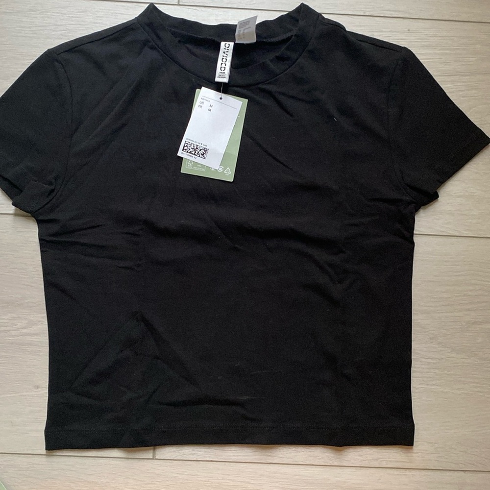 Brand New H&M crop top black